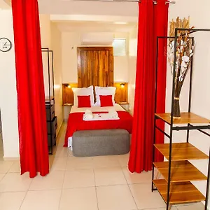  Appartement Jacuzzis Et Piscine Au Centre De